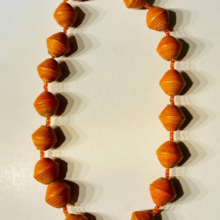 Ketting grote "paper beads"kort
