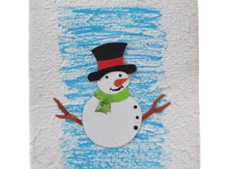 Kaart sneeuwpop op blauw vlak